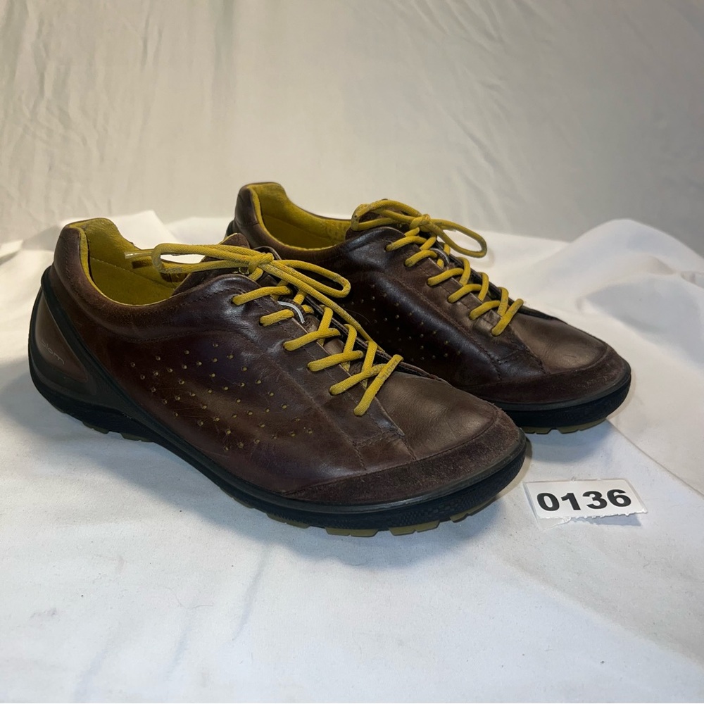 Ecco Biom Brown Leather Men's Shoes with Yellow Accents